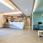 Best Western Plus Miami Airport North Hotel & Suites
