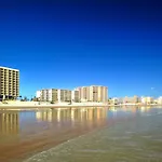 Holiday Inn Express & Suites Oceanfront Daytona Beach Shores By Ihg