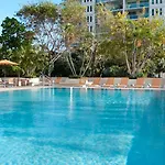 Courtyard Miami Coconut Grove