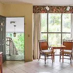 Parkway International Resort