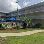 Best Western Navarre Waterfront