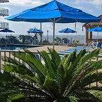 Best Western Navarre Waterfront
