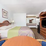 Super 8 By Wyndham Riviera Beach West Palm Beach