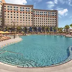 Universal\'S Endless Summer Resort - Dockside Inn And Suites