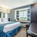 Microtel Inn & Suites by Wyndham Spring Hill/Weeki Wachee