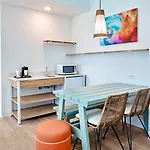 Universal\'S Endless Summer Resort - Surfside Inn And Suites