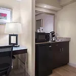 Holiday Inn Express Hotel & Suites Kendall East-Miami By Ihg