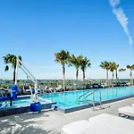 Tryp By Wyndham Miami Bay Harbor