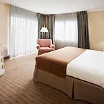 Holiday Inn Express- North Palm Beach And Ihg Hotel