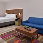 Holiday Inn Express Melbourne West By Ihg