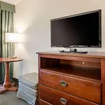 Quality Inn & Suites Tarpon Springs South