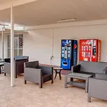 Super 8 By Wyndham St. Petersburg