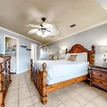 The Inn At St. Thomas Square #1208A