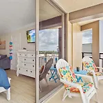 Aloha Hibiscus Room,Sunset Views - Hawaiian Inn Beach Resort