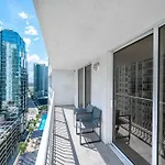 Luxurious 1 Bed Apartment In Brickell • Ocean View