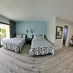 Satellite Motel