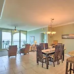 Pensacola Beach Resort Condo With Beach Access!