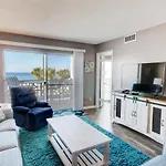 El Matador 332 - Gulf Front With Beautiful Views Of The Gulf And Pool