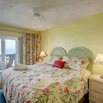 El Matador 458 - Gulf Front With Beautiful Views Of The Gulf And Pool