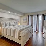 El Matador 225 - Centrally Located To All The Amenities At El Matador
