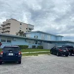 Sea Aire Oceanfront Inn