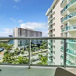 The Tides 1 Bedroom Apt 10 Floor We Are On The Beach!
