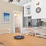 Summer Towne By Panhandle Getaways