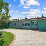 Your Florida Vacation Destination- Near Beach