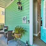 Stunning Oasis With Private Pool, 7 Mi To Disney!