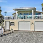 Pelican Point