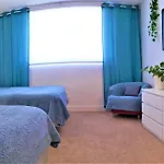 Upscale Apartment At Sunny Isles Beach
