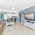 Aqua Villa 302