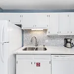 Aqua Villa 302