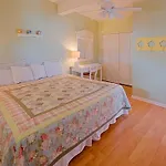 Silver Sands Villas
