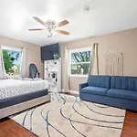 Wileys Paradise Three Bedroom Two Bath Plus Office And Heated Pool