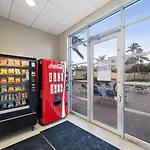 New Ocean View Condo, Direct Beach Access, Pool & Amenities At Hollywood Beach