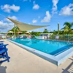 Aqua Lodges At Coconut Cay Rv And Marina
