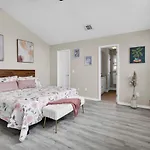 Jax Beach Luxury Oasis W/ Private Pool/Jacuzzi Tub