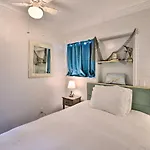 Ormond Beach Retreat With Deck - Steps To Ocean!