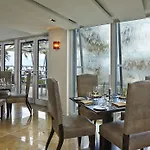 Royal Blues Hotel