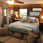 Ocean Breeze Bungalow