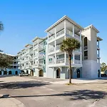 Gulf Place Residence 214