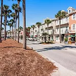 Gulf Place Residence 214