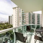 Luxury Stylish Oceanfront 2 Bedroom 2 Bathroom In Hollywood Fl