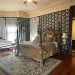Grand Gables Inn