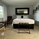 White Horse Motel