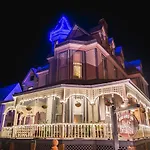 Grand Gables Inn