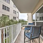 Indian Shores Condo With 2 Balconies And Pool Access!