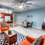 Laketown Wharf Resort 416 By Aneliya
