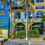 Absolute Anna Maria-Private Beach Access-Heated Pool-Water Views From Every Room